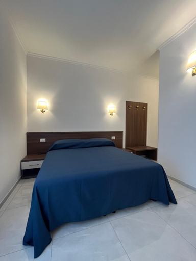 Others 3, Giovanni Guest House, Roma