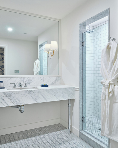 Bathroom 4, Gardiner House, Newport
