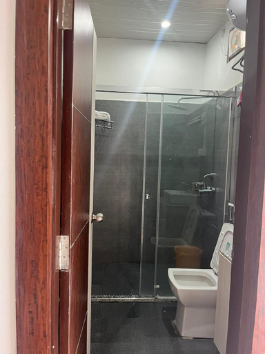 Bathroom, Blue Lotus by M - Mukteshwa, Nainital