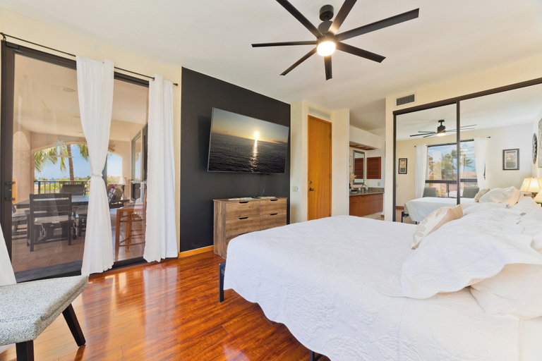 Bedroom 3, Hilton Pool Pass Incl. Serene Resort Gem, Hawaii