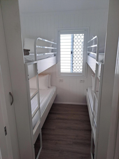 Bedroom 3, Cape Hillsborough Nature Tourist Park, Mackay - Pt B