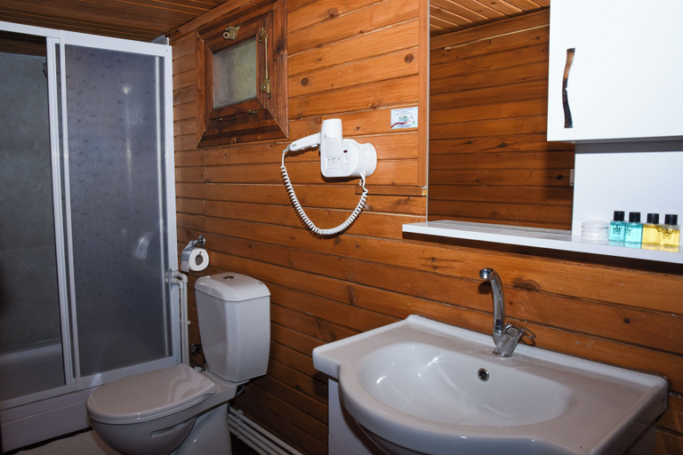 Bathroom, ÇAMPINARI DOĞA EVLERİ & RESTAURANT, Mengen