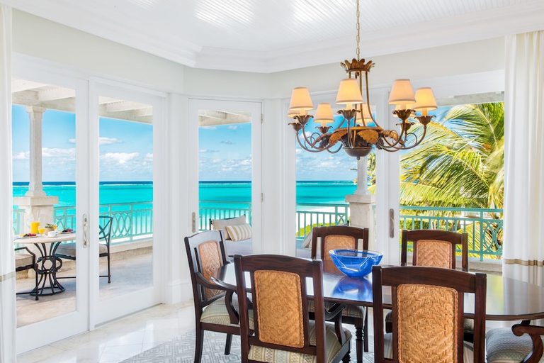 Food & Drinks 5, The Palms Turks and Caicos