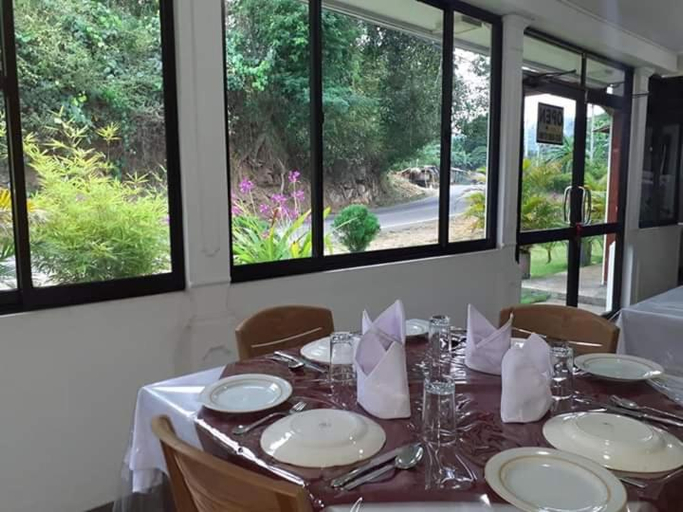 Food & Drinks 4, Anura Guest Inn, Ella