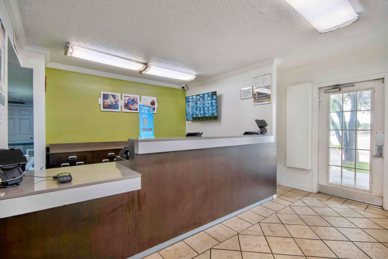 Public Area 2, Studio 6 Extended Stay - San Antonio, TX - Six Flags, Bexar