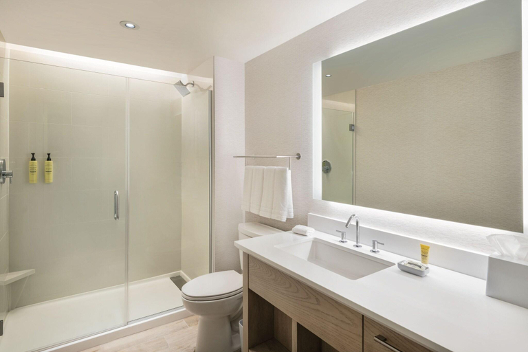 Bathroom 4, Element by Marriott San Jose Airport, Santa Clara
