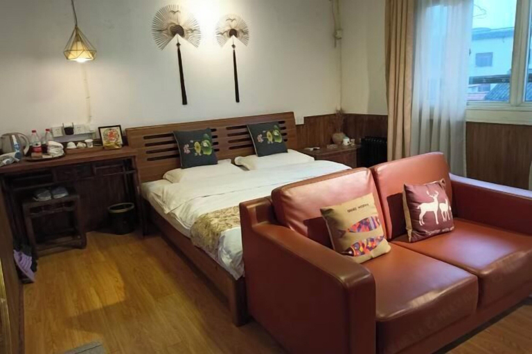 Bedroom 2, Xiehou No.92 Inn, Shanghai