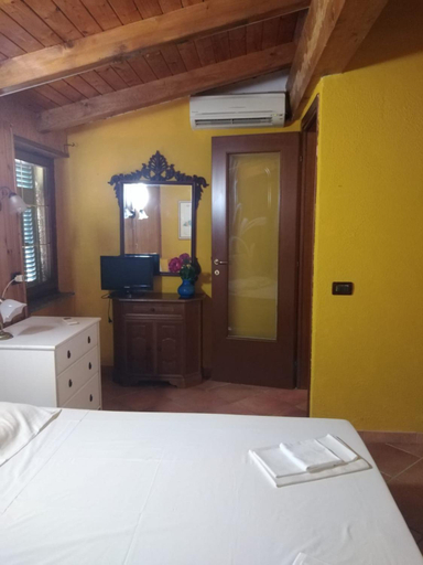 Bedroom 16
