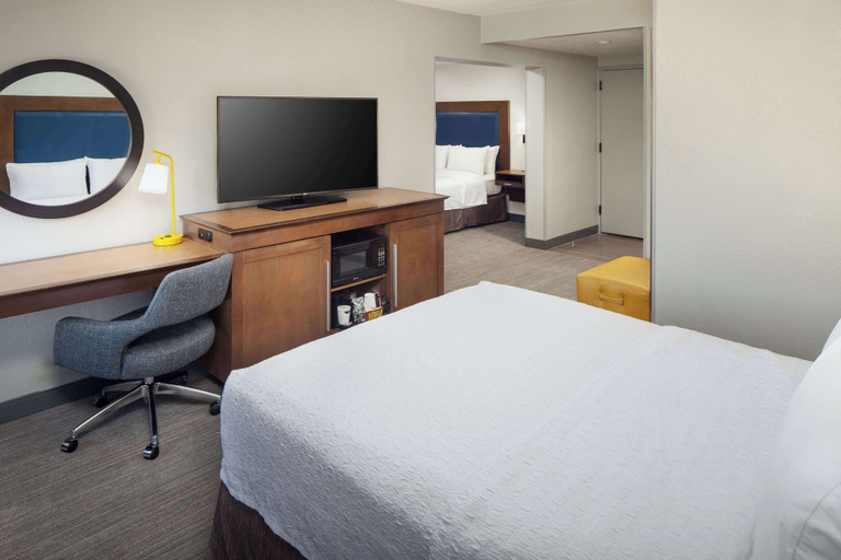 Bedroom 3, Hampton Inn Atlanta-Northlake, DeKalb