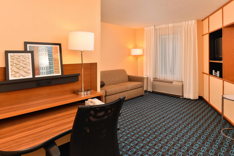 Bedroom 2, Fairfield Inn Suites Cleveland Avon, Lorain