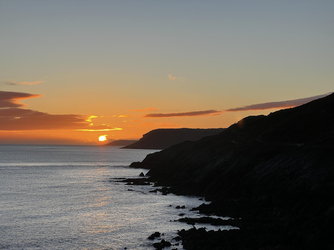 Beach, Mumbles - House - Seaside - Sleeps11 - PetFriendly, Swansea