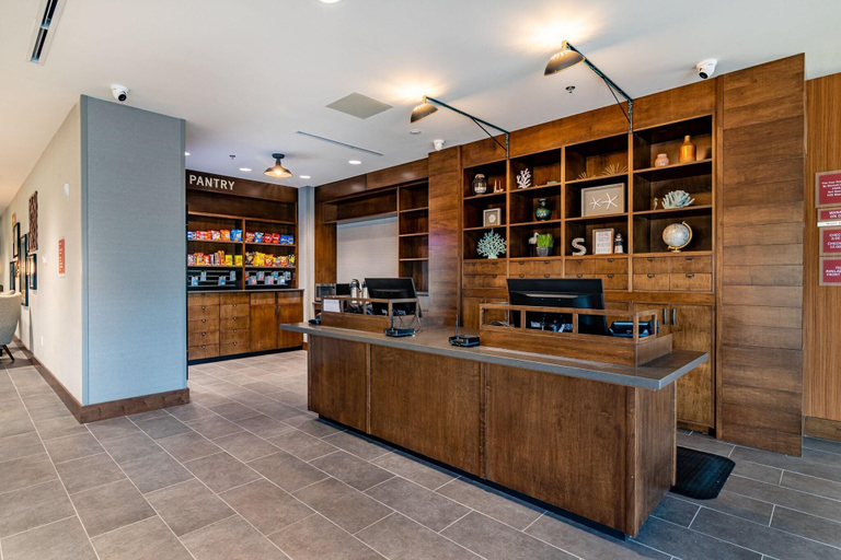 Food & Drinks 4, Four Points by Sheraton Brunswick, Glynn
