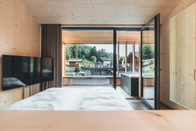 Bedroom 3, Dolomites Nature Hotel Vigilerhof, Bolzano