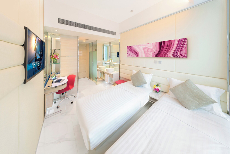 Bedroom 25