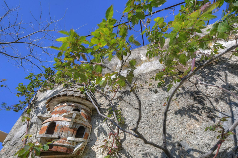 ANTICA CASA DEL CANTO Iara - Private Parking, Savona