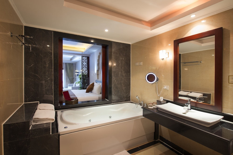 Bathroom 5, Sunrise Arabian Beach Resort -Grand Select-, Sharm el-Sheikh