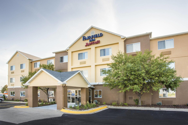 Exterior & Views 1, Fairfield Inn & Suites Peru, La Salle