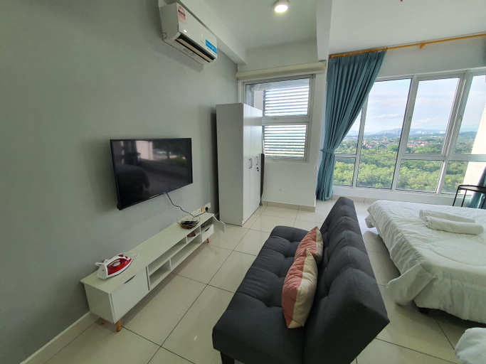 Bedroom 13