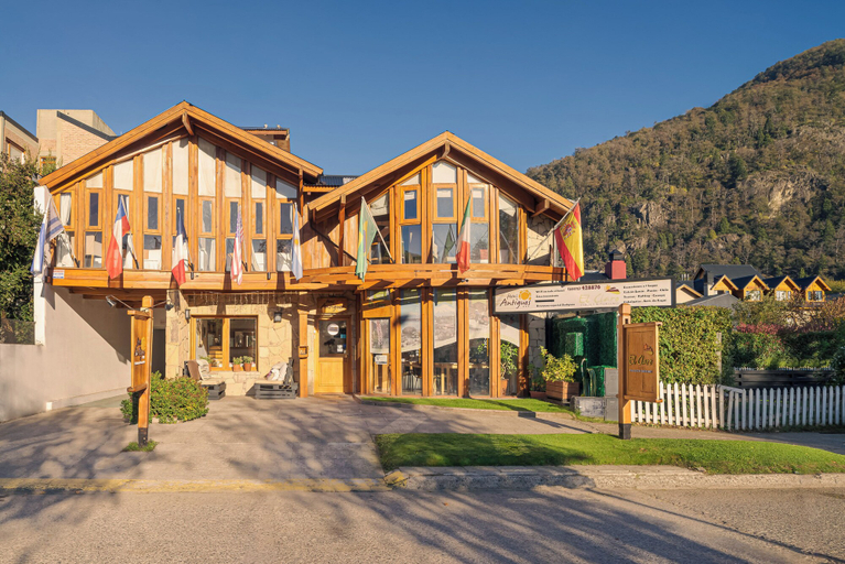 Exterior & Views 2, HOTEL ANTIGUOS, Lacar