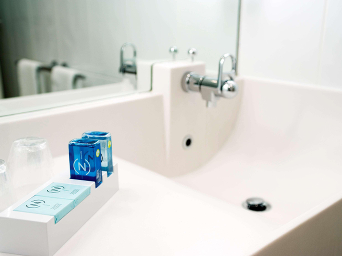 Bathroom 21