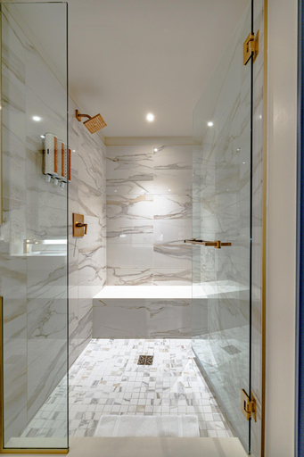 Bathroom 12