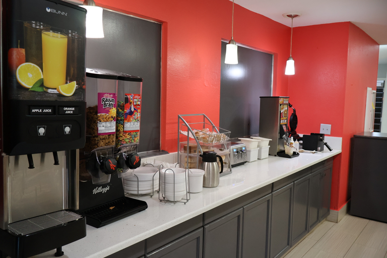 Food & Drinks 5, Namaste Inn & Suites Dawsonville, Dawson
