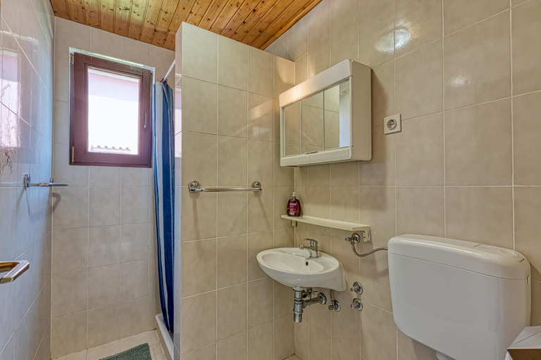 Bathroom 3, Apartments Kiki Spada, Poreč