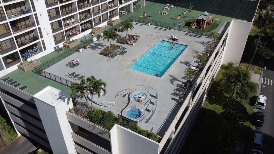 Exterior & Views 2, Partial Ocean View Condo with 2 Beds and Parking, Honolulu