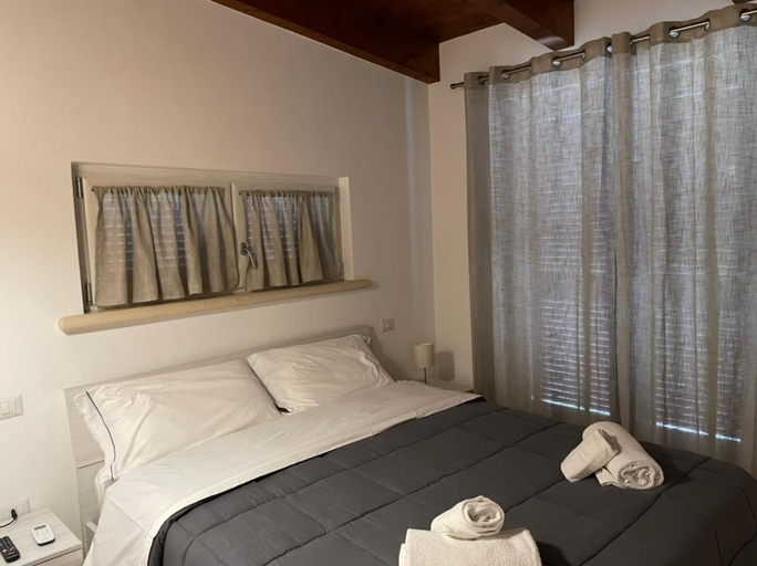 Others 4, Ribo Apartments, Napoli