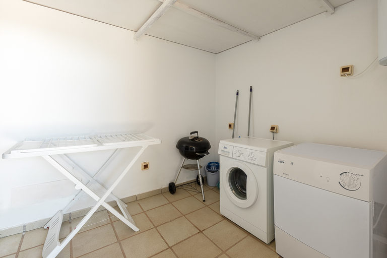 Bathroom 3, Camelot Holiday Homes by LIVVO, Las Palmas