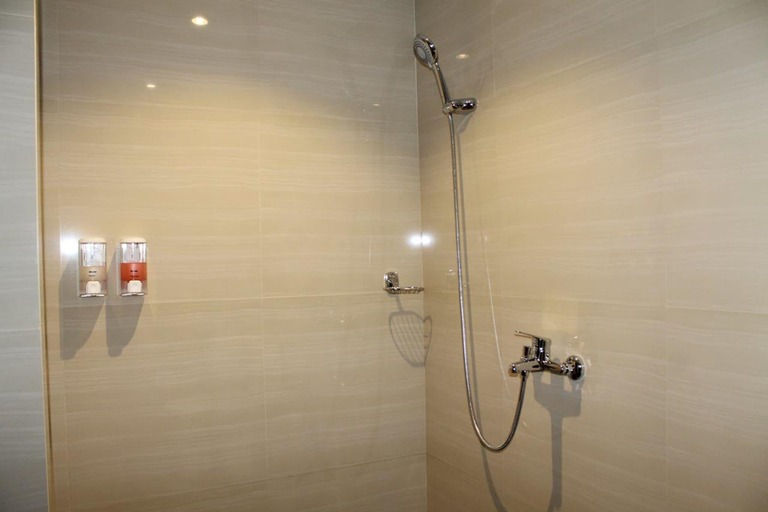 Bathroom 5