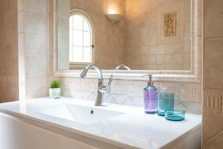Bathroom 5, Supreme 4BR Villa With Garden & Sea View
