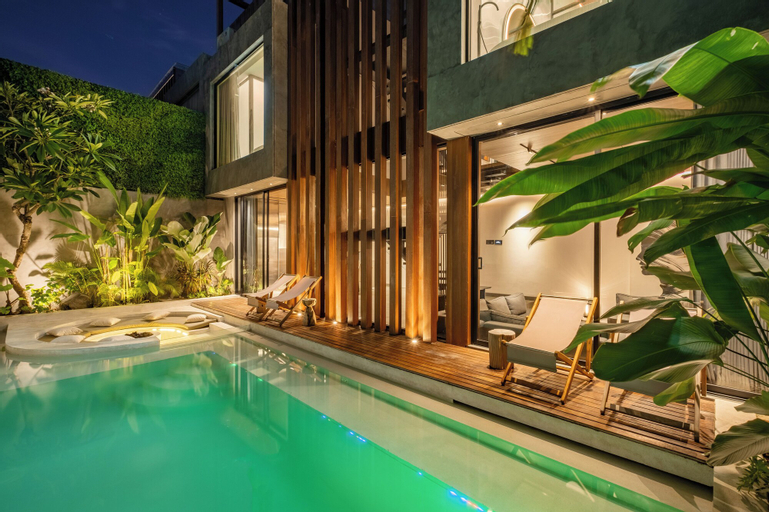 Swimming Pool 19