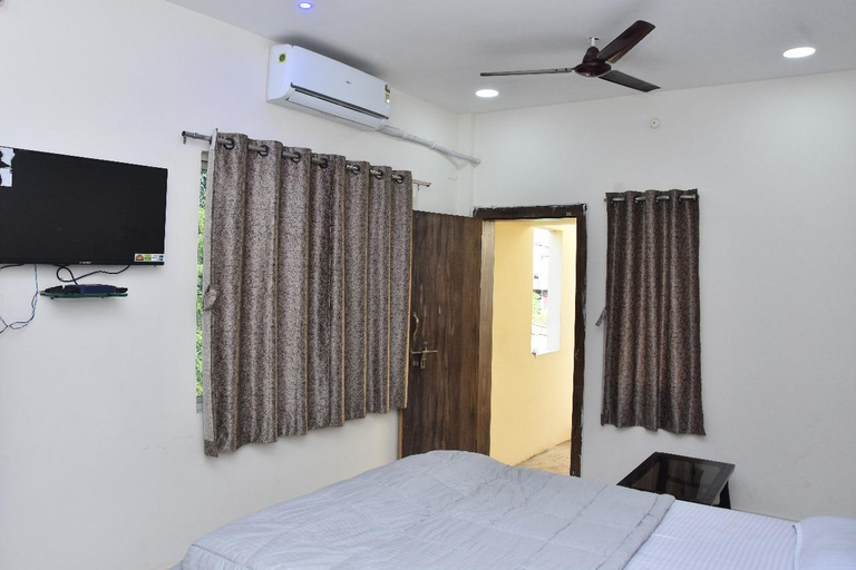 Bedroom 1, Aatithya Home stay Ujjain , Ujjain