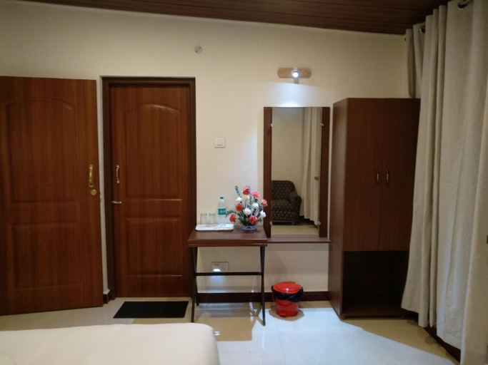 Bedroom 3, Hotel Olives Pleasant Stay, The Nilgiris