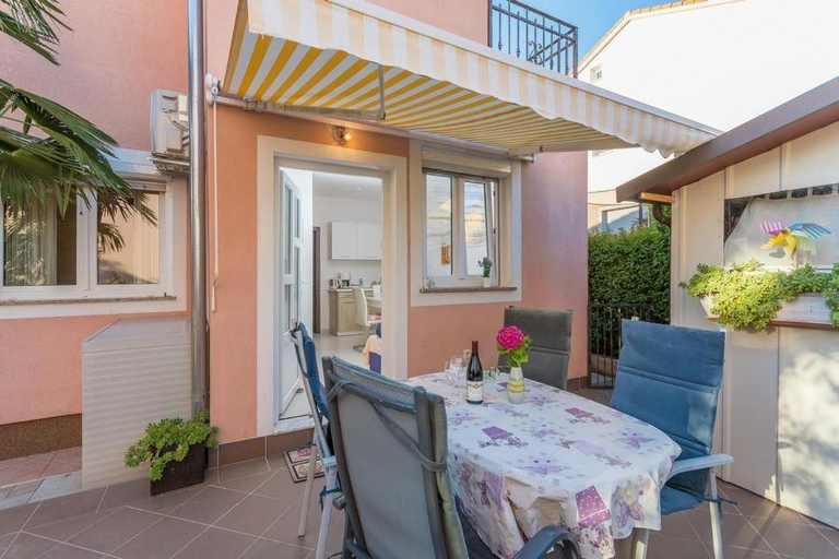 Others 3, Apartment David, Novigrad