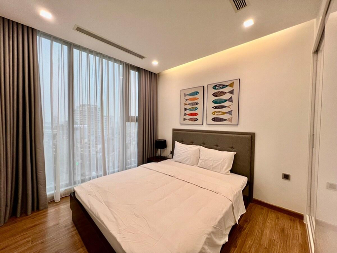 Bedroom 2, Vinhomes Metropolis Luxury Apartment 4 Br, Ba Đình