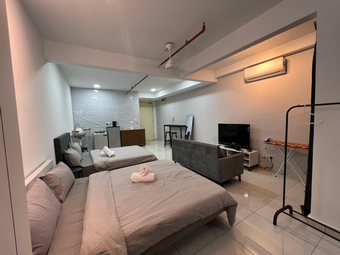 Bedroom 12