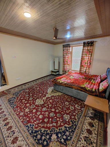 Others 2, Green House with kitchen, Srinagar