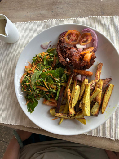 Food & Drinks 4, Amba Kola Udawalawa, Sevanagala
