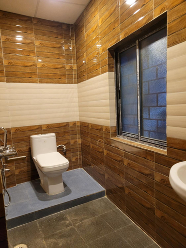 Bathroom, Dream Lodging, Cachar