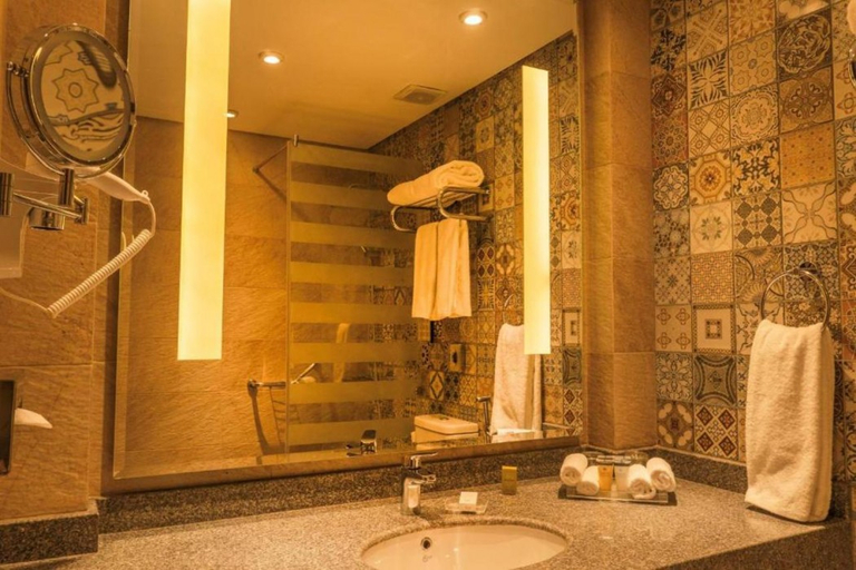 Bathroom 4, Safir Dahab Hotel (Ex- Hilton Dahab), Sant Katrin