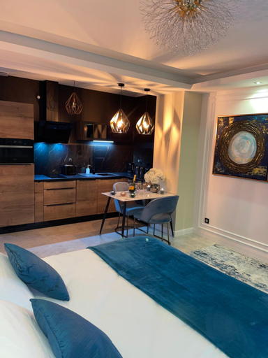 Bedroom 13