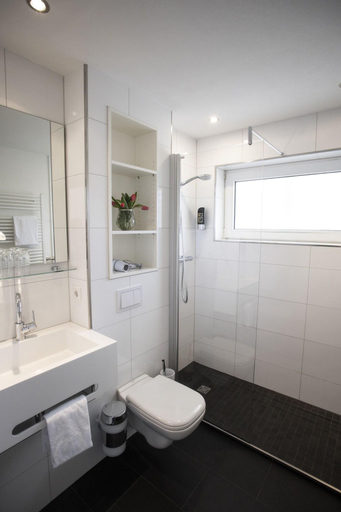 Bathroom 3, Alte Post, Hochsauerlandkreis