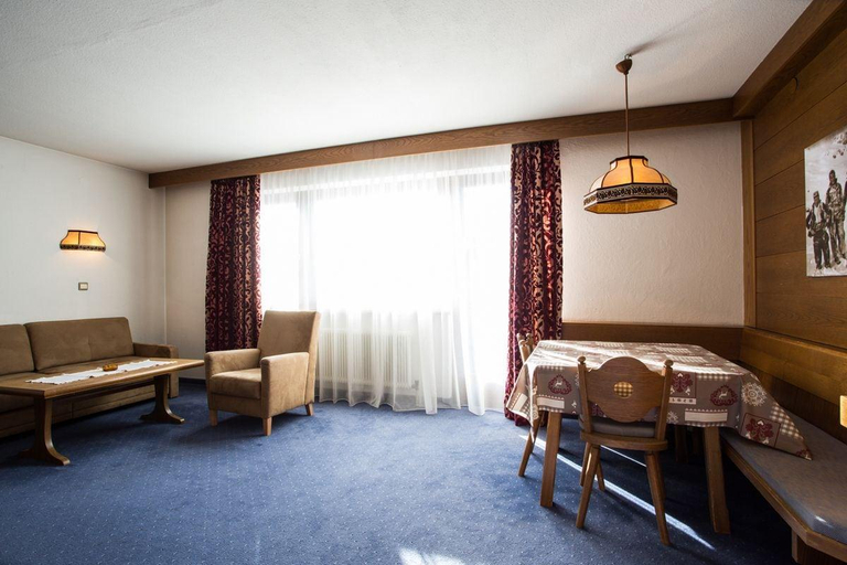 Bedroom 3, Appartement Solstein, Innsbruck Land