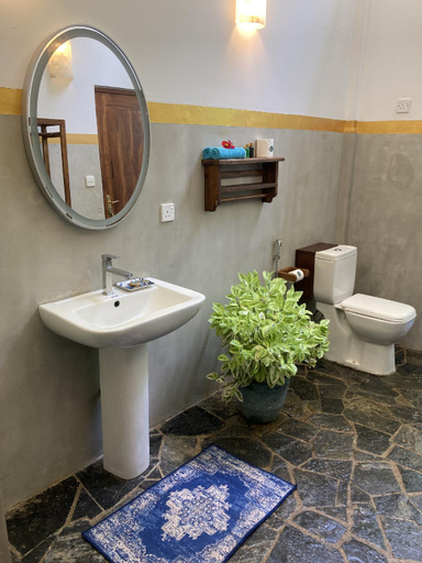 Bathroom 3, Amba Kola Udawalawa, Sevanagala