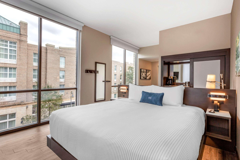 Bedroom 25