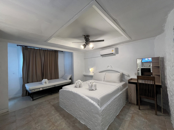 Bedroom 21