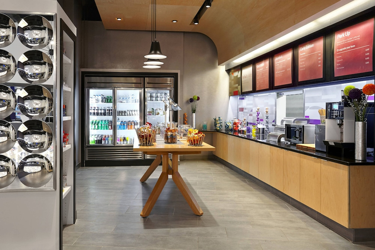 Food & Drinks, Aloft by Marriott Calgary University, Division No. 6
