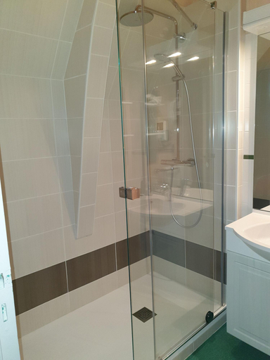 Bathroom 4, Hôtel Le Rohan, Morbihan
